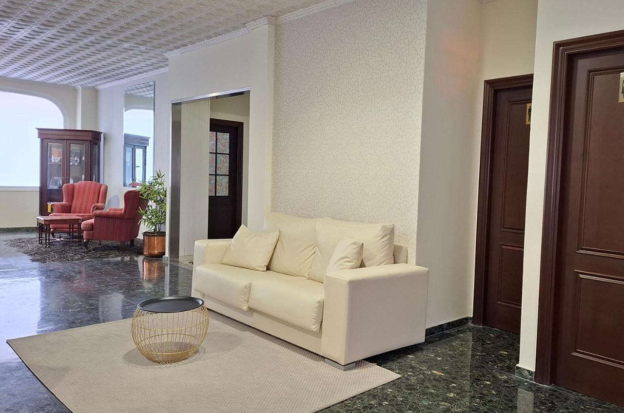 Hotel Cervantes ซันเชนโช ภายนอก รูปภาพ